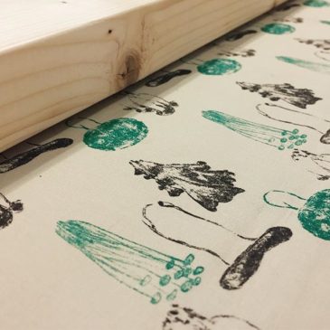 mushrooms#謄写版 #版画 #イラスト #布 #printmaking #cloth #illustration #mimeograph #instadaily #instaart #fabric #textile